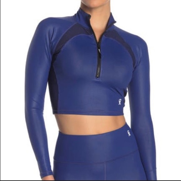 Good American Tops - 𝅺NWT Good American Navy The Power Crop Top Size 5